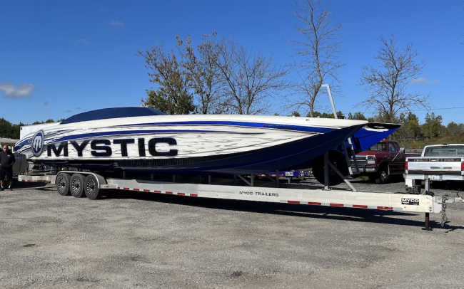 2016 Mystic 44 Carbon Series:REDUCED FOR FALL SALE